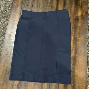 Ann Taylor Straight skirt. Navy Blue Size 10